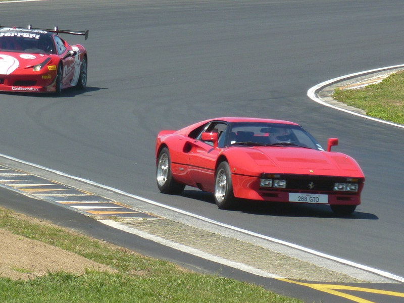 Illustration for article titled Ferraris at the NZ Festival of Motor Racing